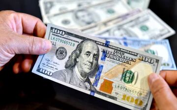 افزایش ۲۲۰۰ تومانی قیمت دلار نیمایی در یک ماه 