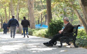 برنده مناقصه خدمات بیمه درمان تکمیلی بازنشستگان صندوق بازنشستگی کشوری کدام شرکت است؟