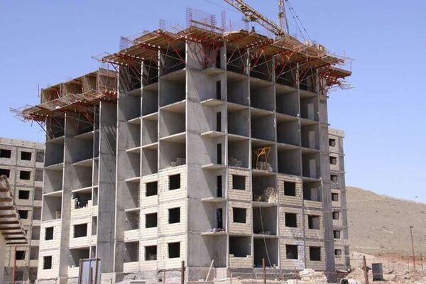 انتظار ۷۲ساله ایرانیان برای خانه‌دار شدن/مهمترین عوامل افزایش قیمت مسکن کدامند؟