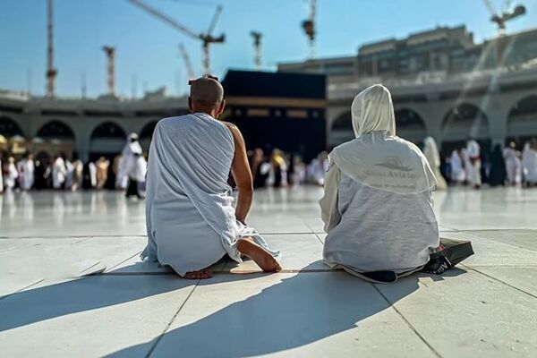 تلاش عربستان برای افزایش ۱۵۶ درصدی توریست در سال ۲۰۳۰ / چرا استقبال از حج تمتع کاهش یافت؟ 