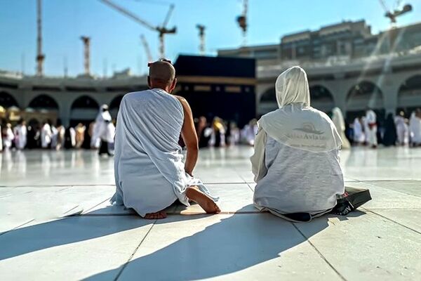 تلاش عربستان برای افزایش ۱۵۶ درصدی توریست در سال ۲۰۳۰ / چرا استقبال از حج تمتع کاهش یافت؟ 