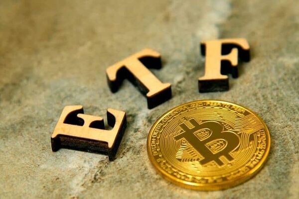افشای زمان احتمالی تأیید ETF بیت‌کوین در کمیسیون بورس آمریکا