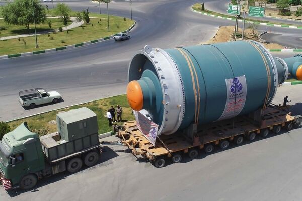 برای اولین بار در کشور؛ نخستین راکتور فوق سنگین ماشین‌سازی اراک در عسلویه نصب شد