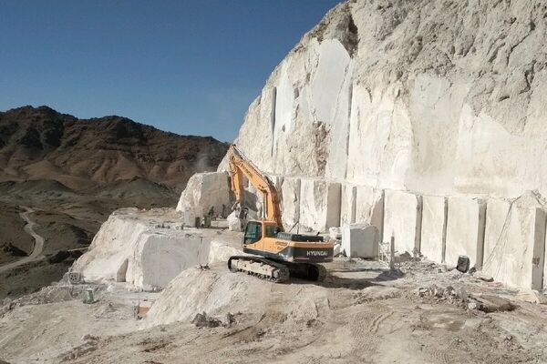  مالیات از معادن غیر‌منطقی است/ شکایت معدن‌کاران از مالیات صادراتی