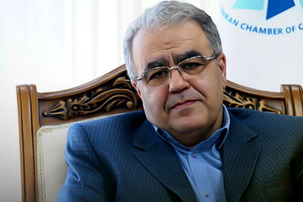 ابهام در واردات ۲۰۰۰ اتوبوس کارکرده/ تولیدکنندگان داخلی متعجب از تصمیم ناگهانی دولت