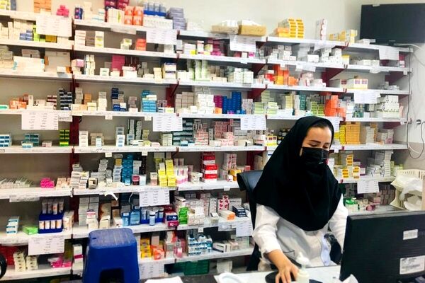 ادامه واکنش‌ها به سهمیه بندی دارویی داروخانه بر اساس حجاب