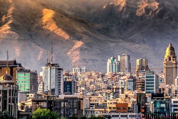 میانگین قیمت ۹۰میلیونی هرمتر خانه در تهران/بلای رکود تورمی برجان بازار مسکن
