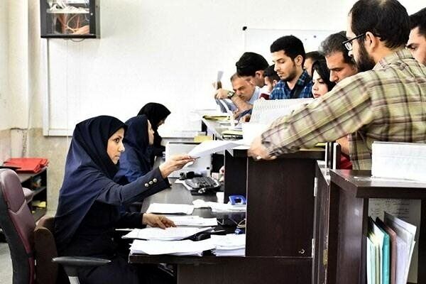 کارمندان دولت حتما بخوانند/ یک تغییر مهم در مصوبه حقوق کارمندان