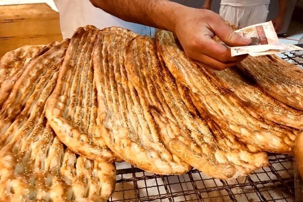 افزایش چندین برابری قیمت نان در تهران/ پشت پرده نان چند نرخی چیست؟