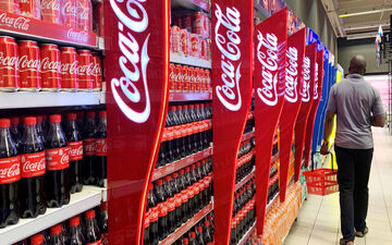 غوغای هوش مصنوعی در کمپین‌های کوکاکولا