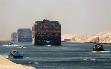 تهدید تجارت جهانی با خشکسالی و حملات دریایی / زنجیره تأمین در معرض بحران‌ کانال‌های دوقلو