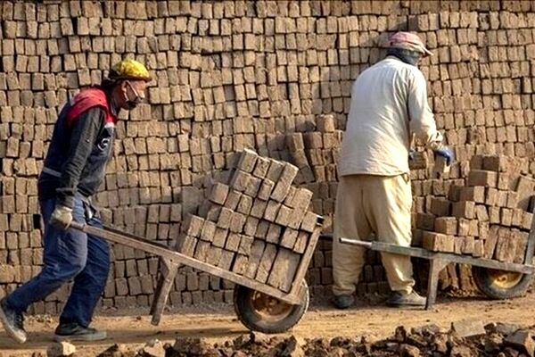 نصف شدن حداقل حقوق کارگران با پیشنهادات عجیب سازمان برنامه