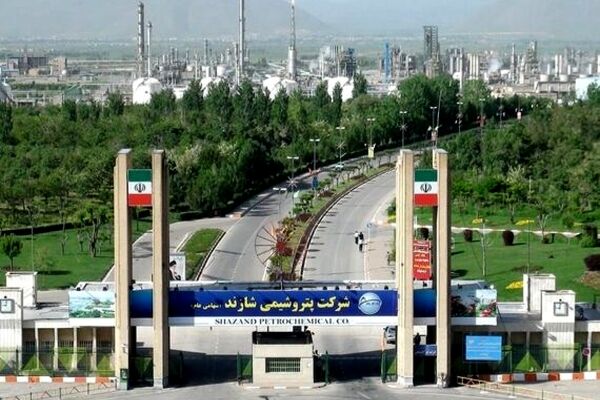 مخالفت با خصوصی سازی پتروشیمی شازند