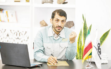 ابقای طیب نیا در مبارکه؟